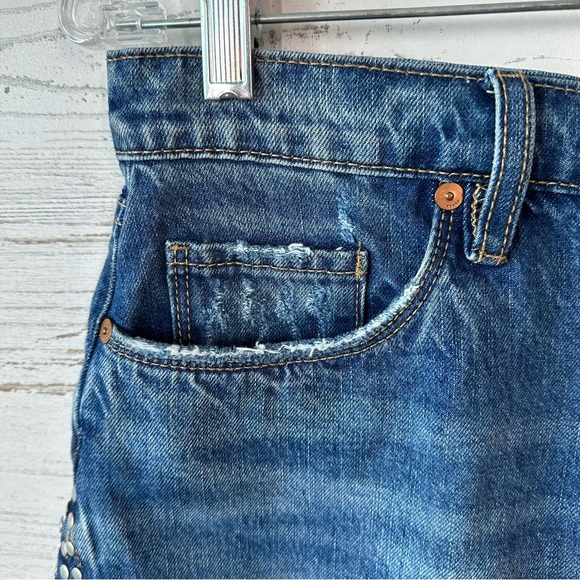 BLANK NYC Way Back When Studded Cut Off Denim Mini Skirt 27 - Picture 7 of 12